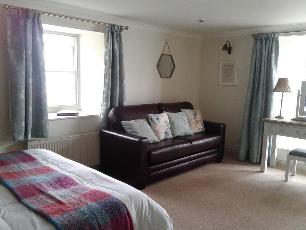 The Edgcumbe Arms Bed & Breakfast Torpoint Exterior photo